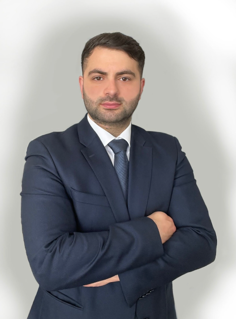 Nuri Tahiri, Versicherungsmakler in Gevelsberg